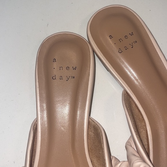 Mules - Picture 4 of 5